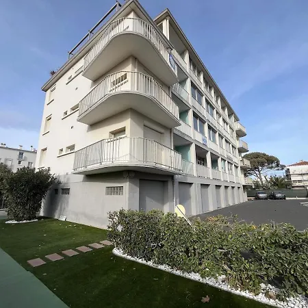 Le Candie T3 Bord De Piscine Et Parking Apartment *
